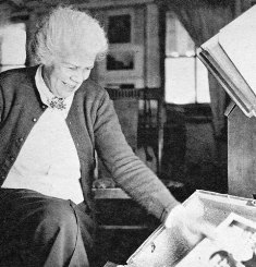 Josephine Dillon in 1955